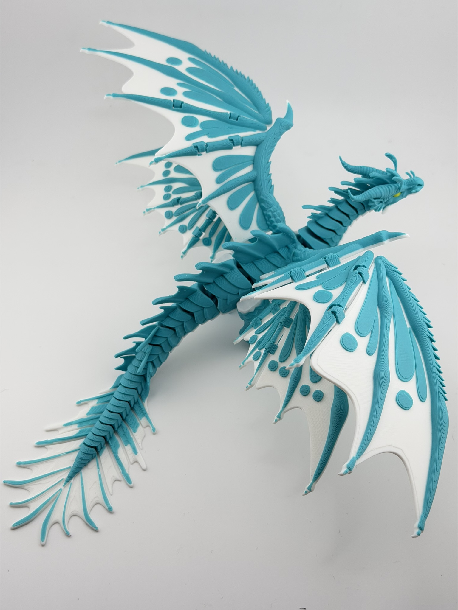 Smok "Frostwing Aetherion – Lodowy Strażnik Północy" 3D