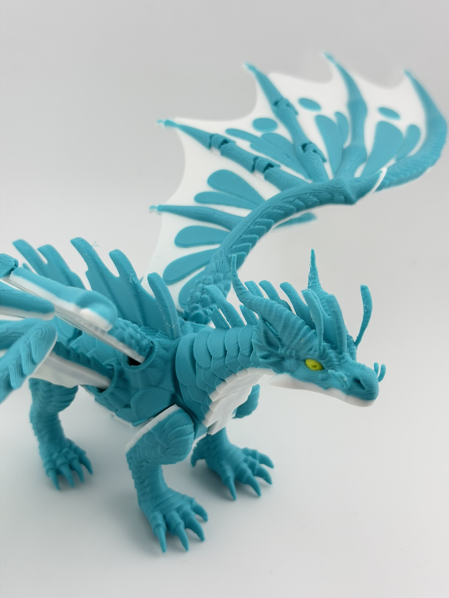 Smok "Frostwing Aetherion – Lodowy Strażnik Północy" 3D - obrazek 9