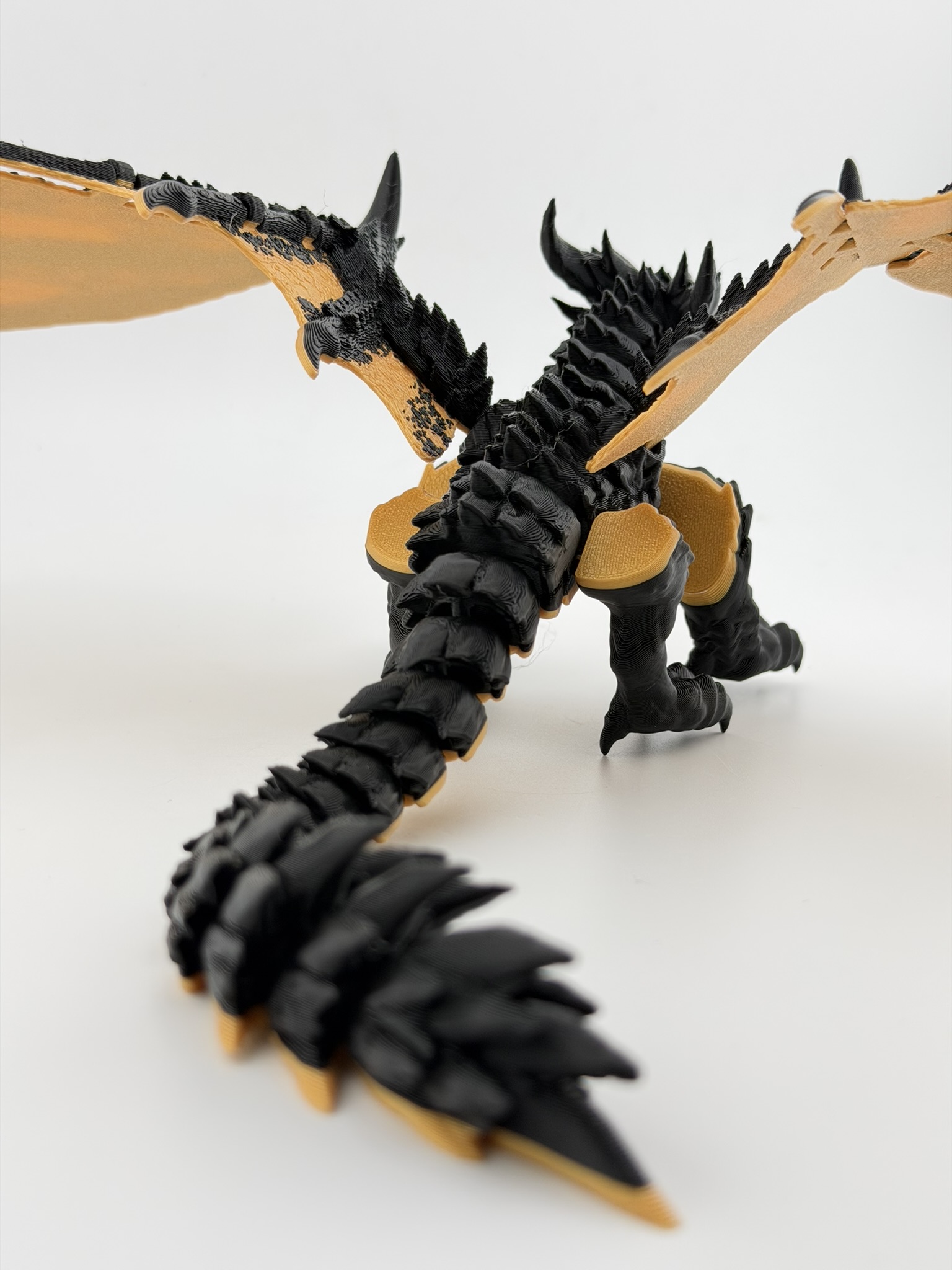 Smok "Noctyros Ignivar – Czarny Smok Ognia" 3D - obrazek 9